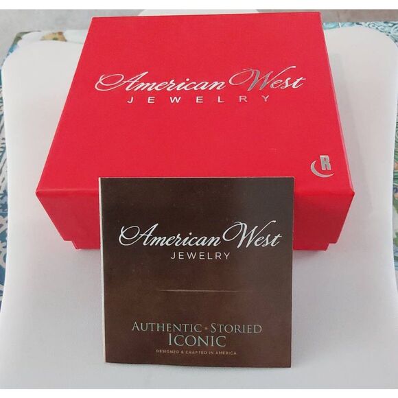 American West Silver Cross Necklace - Picture 4 of 4